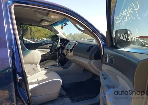 2006 Toyota Tacoma Prerunner V6 from USA, damaged, VIN 3TMJU62N66M011370